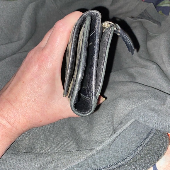 Coach brown/black signature trifold wallet - Picture 5 of 5
